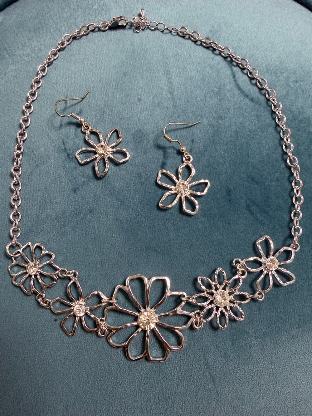 Delicate Silver Floral Necklace and Drop Earring Set